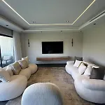 Zen Stays Stunning Views 3Br