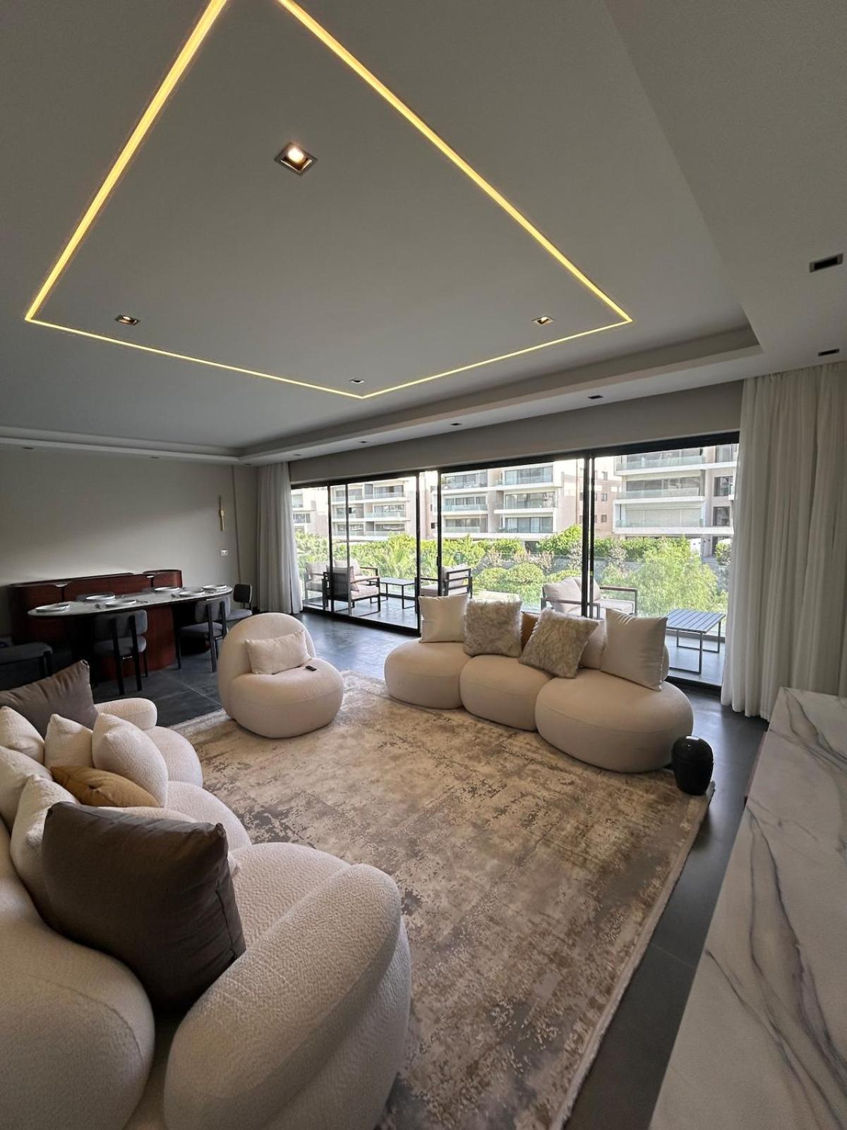 Apartment Zen Stunning Views 3br Cairo